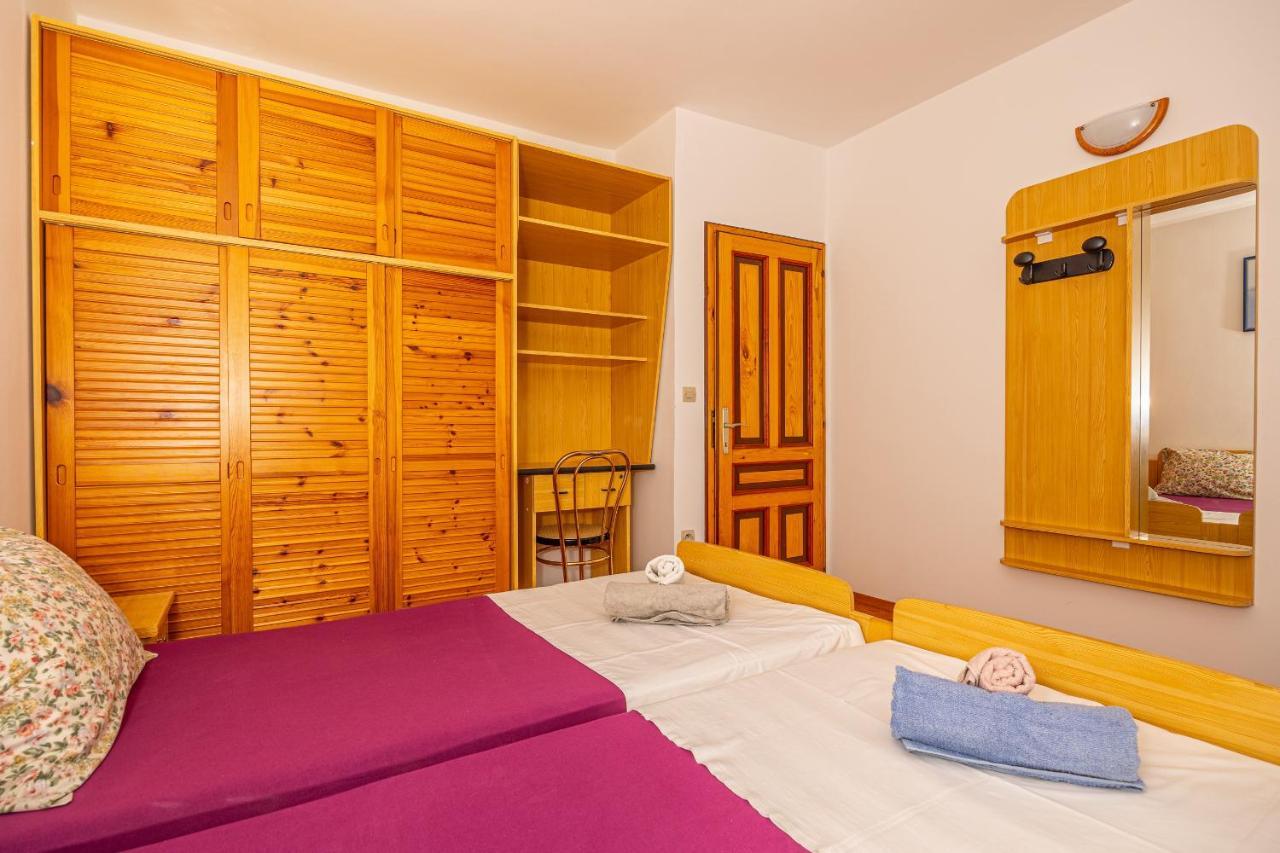 Apartments Francoise Цриквеница Экстерьер фото
