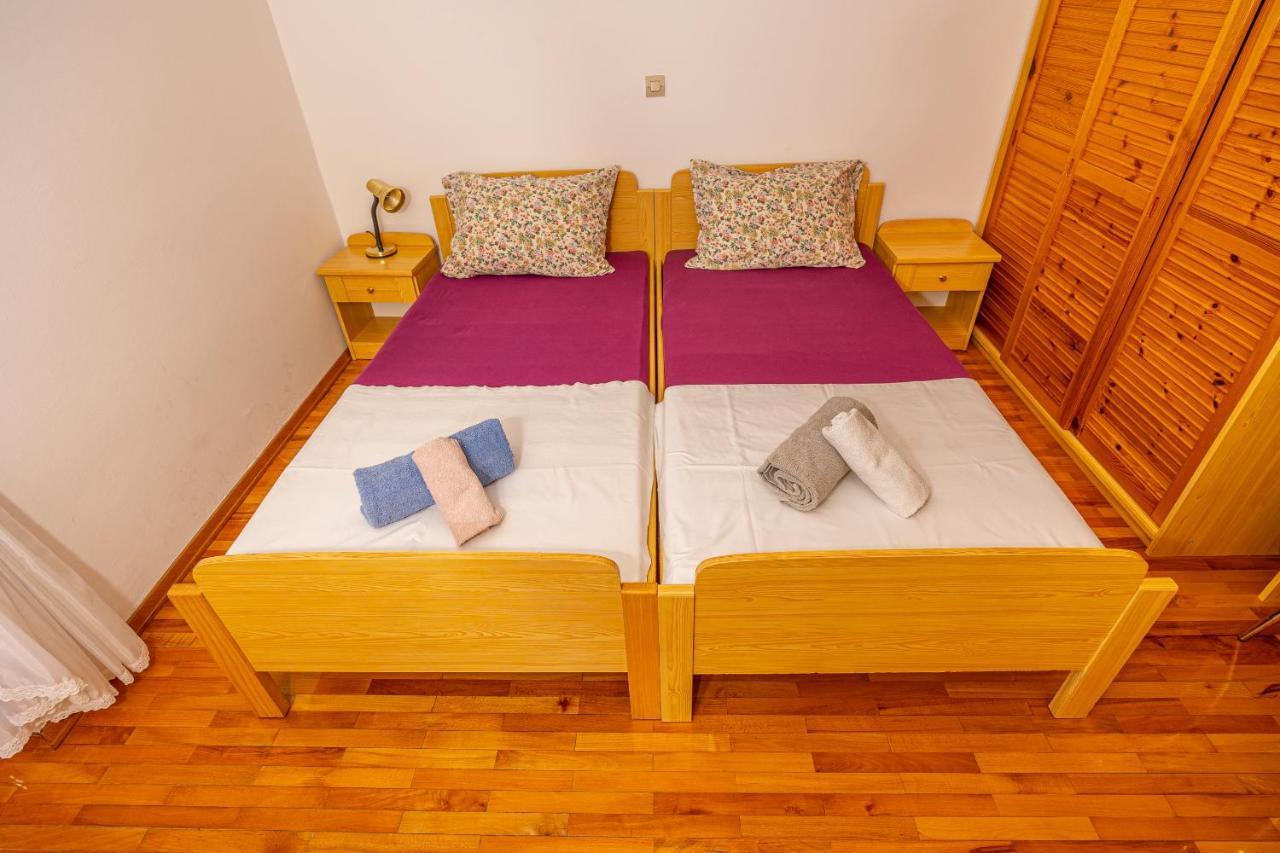 Apartments Francoise Цриквеница Экстерьер фото