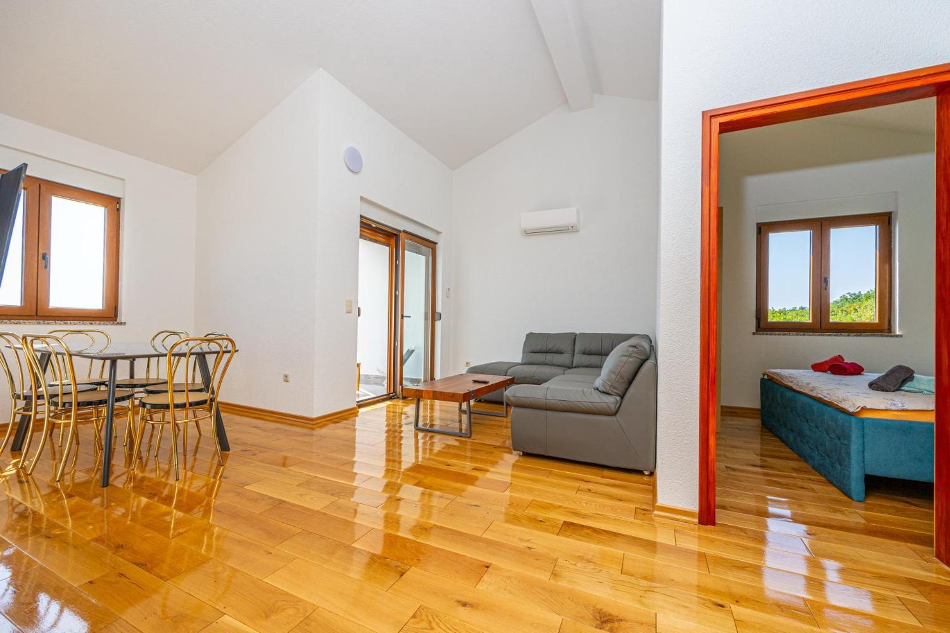 Apartments Francoise Цриквеница Экстерьер фото